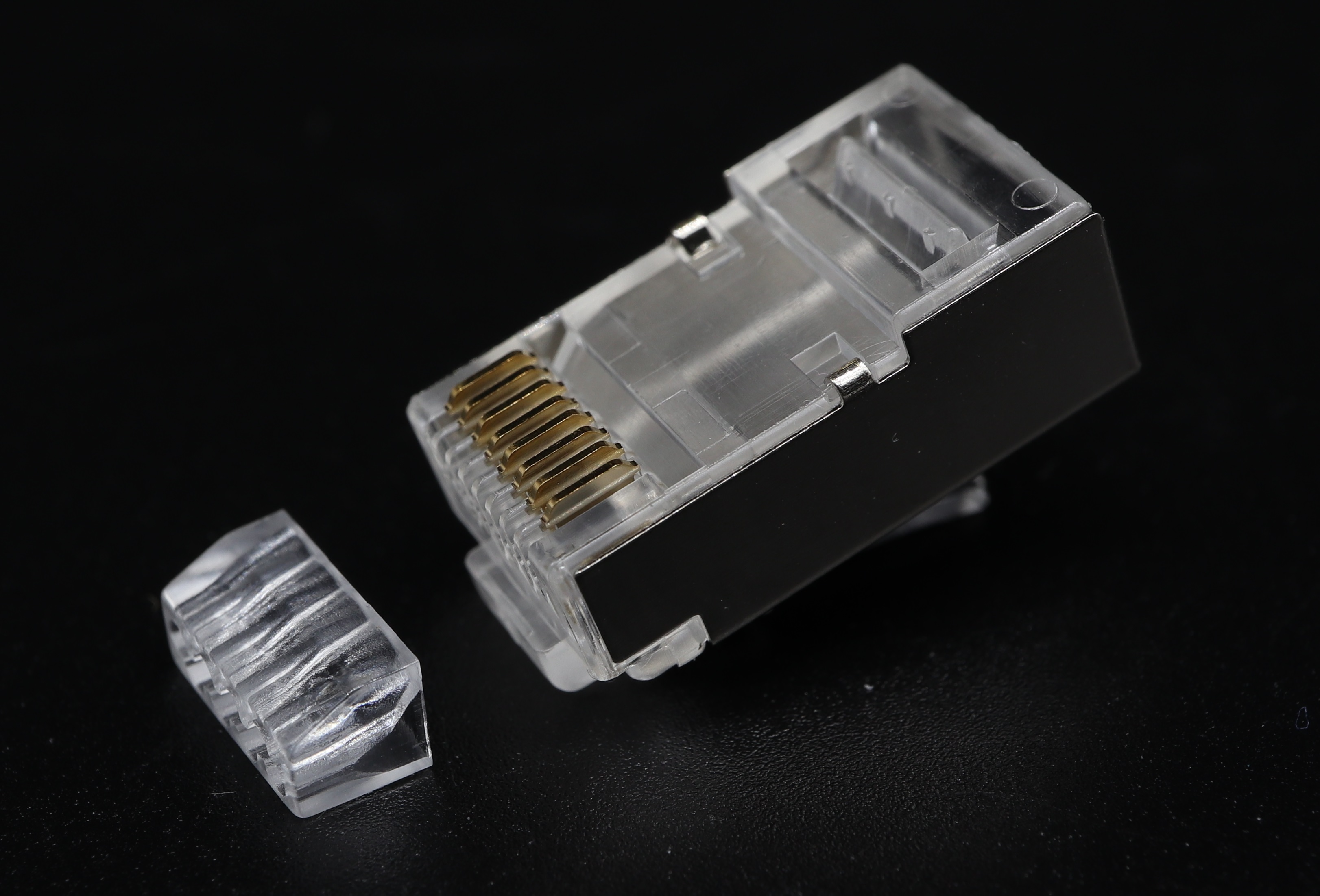 P8-002-5 - C6A 8P8C-F STP-1.4mm with Hook RJ45 Modular Plug - Plug Master Industrial Co., Ltd.