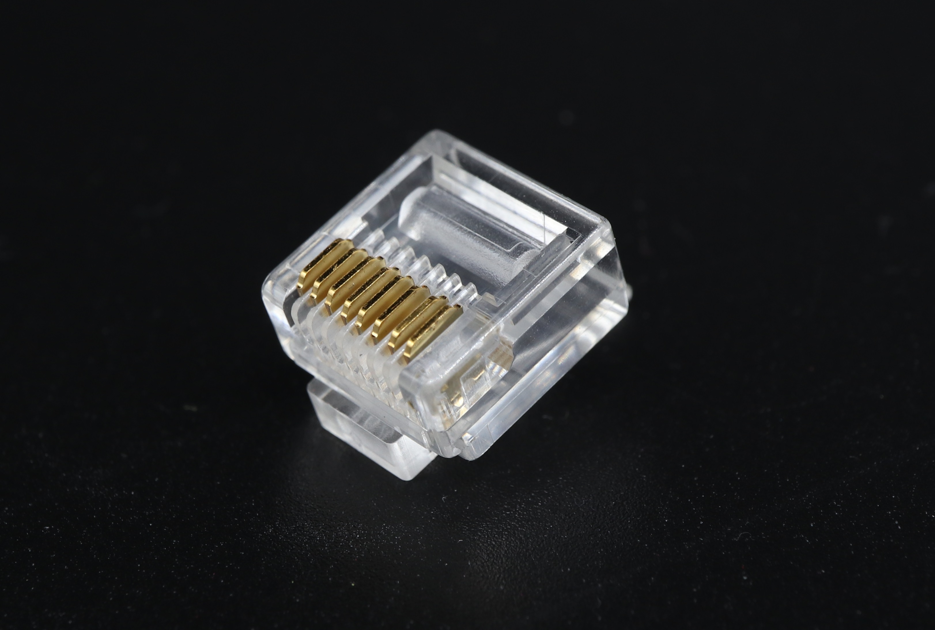 C5E S-8P8C R-L UTP-0.8mm RJ45 Modular Plug